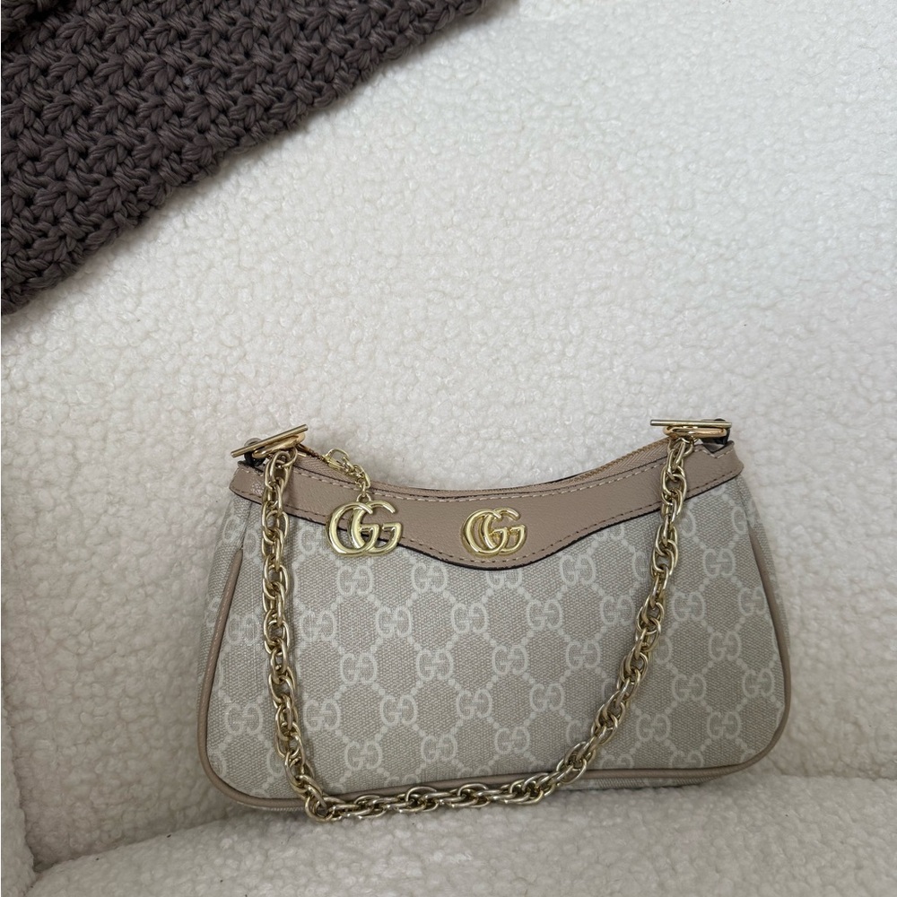 Gucci Beige and Gold Shoulder Bag